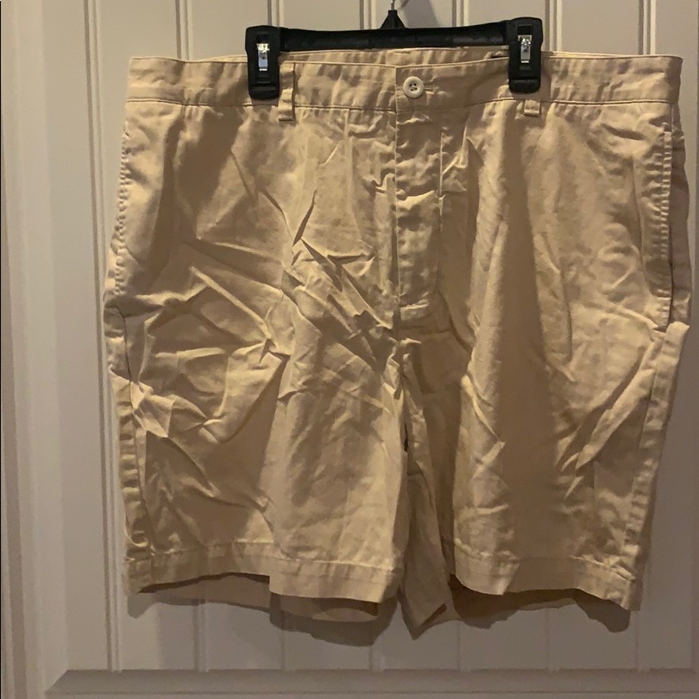 Vineyard vines shorts